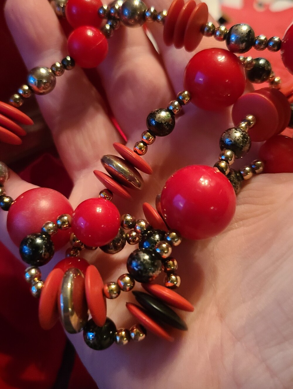 Beaded Necklace - Picture 16 of 17